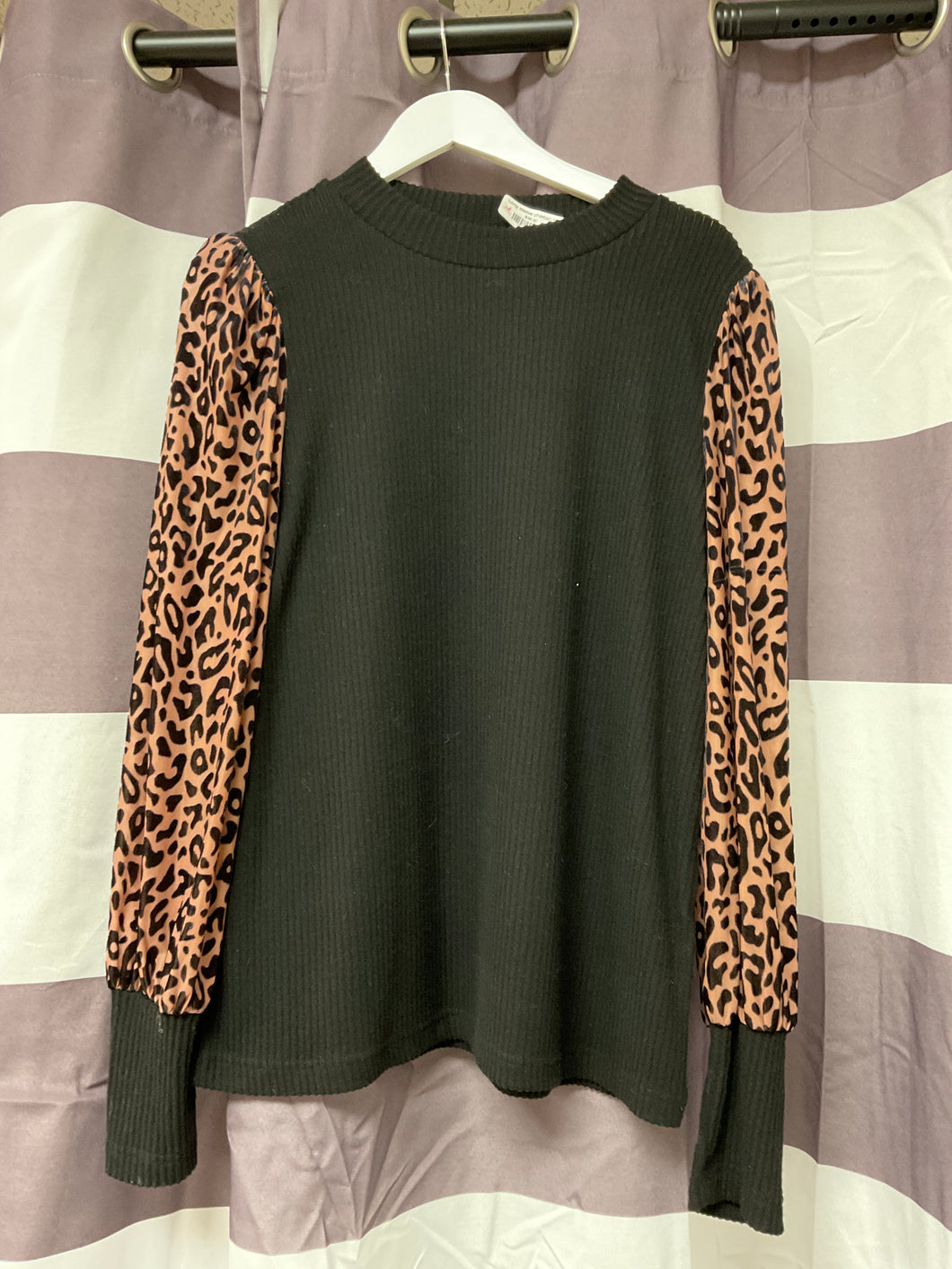 Long sleeve cheetah top
