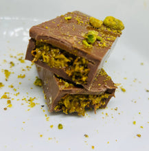 Load image into Gallery viewer, DUBAI PISTACHIO BAR 3 OZ
