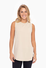 Load image into Gallery viewer, Notched Sleeveless Flowy Tank Top: WHITE
