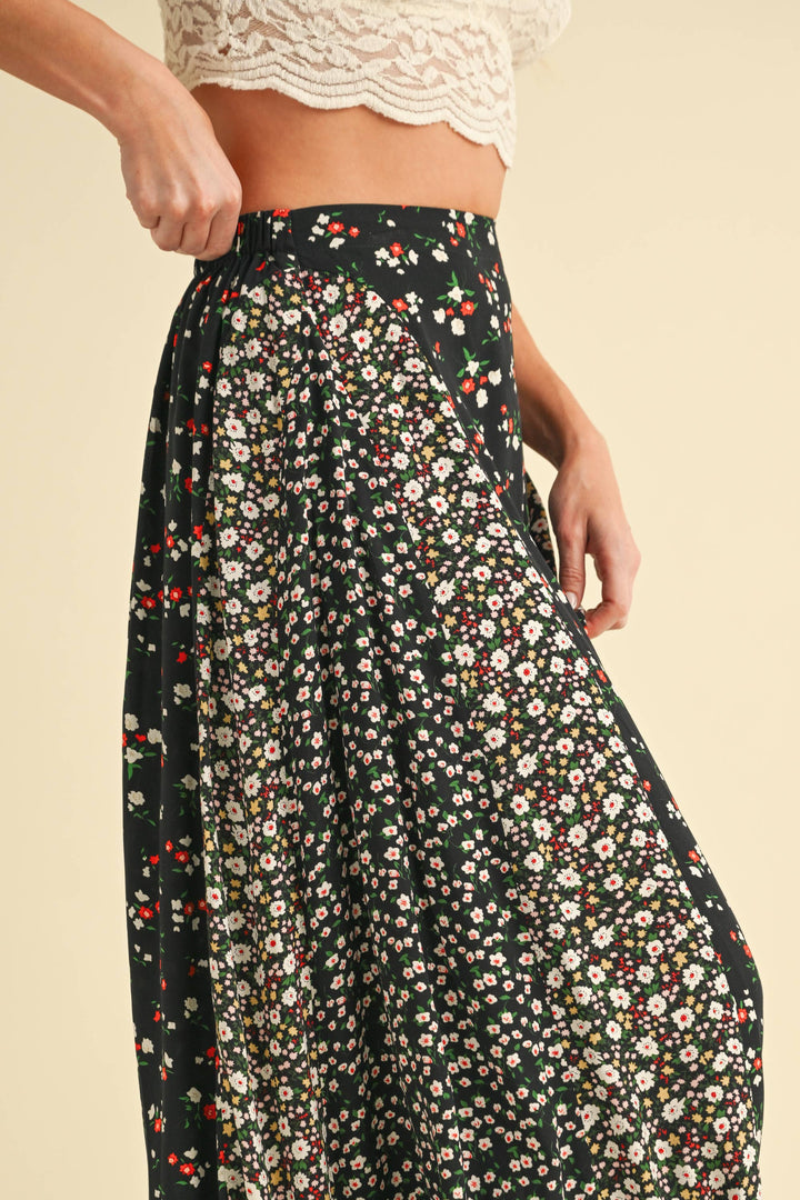 Melanie Skirt: Black Floral