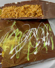 Load image into Gallery viewer, Dubai chocolate pistachio bar LARGE
