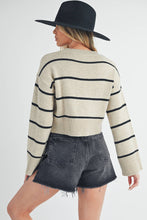 Load image into Gallery viewer, Sweater:Heather Gray/Navy
