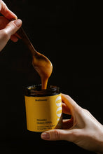Load image into Gallery viewer, Manuka Honey 600+ MGO (8oz)
