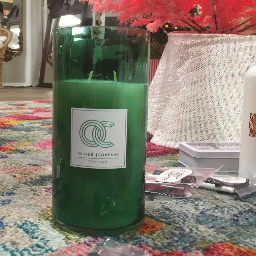 OLIVER + CO GREEN LARGE DOUBLE WICK CANDLE