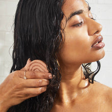 Load image into Gallery viewer, Kitsch Shea Butter Nourishing Conditioner Bar
