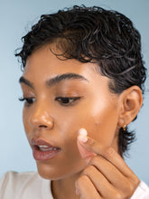 Load image into Gallery viewer, DermaDot Invisible Pimple Patches
