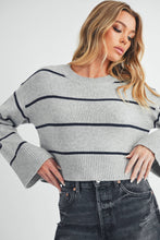 Load image into Gallery viewer, Sweater:Heather Gray/Navy
