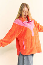 Load image into Gallery viewer, HALF HIDDEN ZIPPER FAUX FUR PULLOVER JACKET
