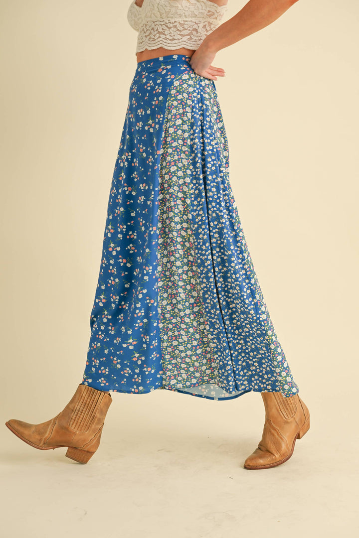 Melanie Skirt: Black Floral
