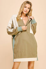 Load image into Gallery viewer, ZIP SPORTY SWEATSHIRT DRESS
