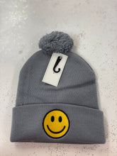 Load image into Gallery viewer, Smiley Face Beanie
