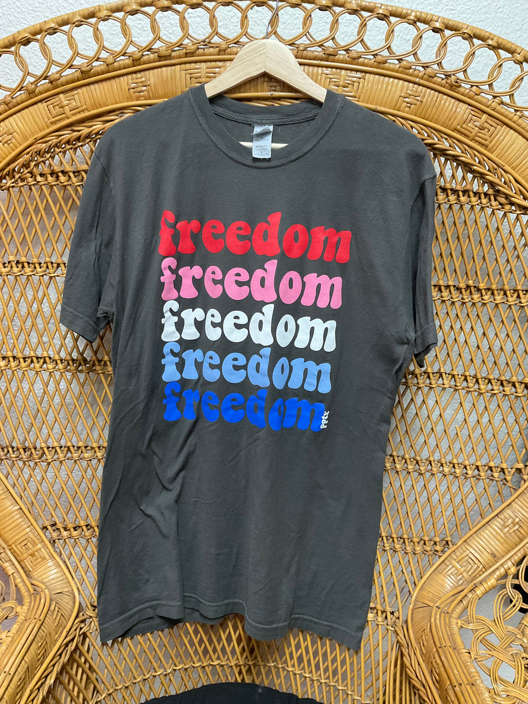 Freedom Tee Dark Grey Medium