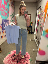 Load image into Gallery viewer, SLEEVELESS SHOULDER PAD TOP
