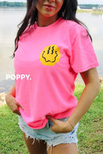 Load image into Gallery viewer, SMILEY IT’S A GOOD DAY TEE
