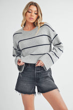 Load image into Gallery viewer, Sweater:Heather Gray/Navy
