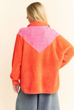 Load image into Gallery viewer, HALF HIDDEN ZIPPER FAUX FUR PULLOVER JACKET
