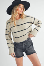 Load image into Gallery viewer, Sweater:Heather Gray/Navy
