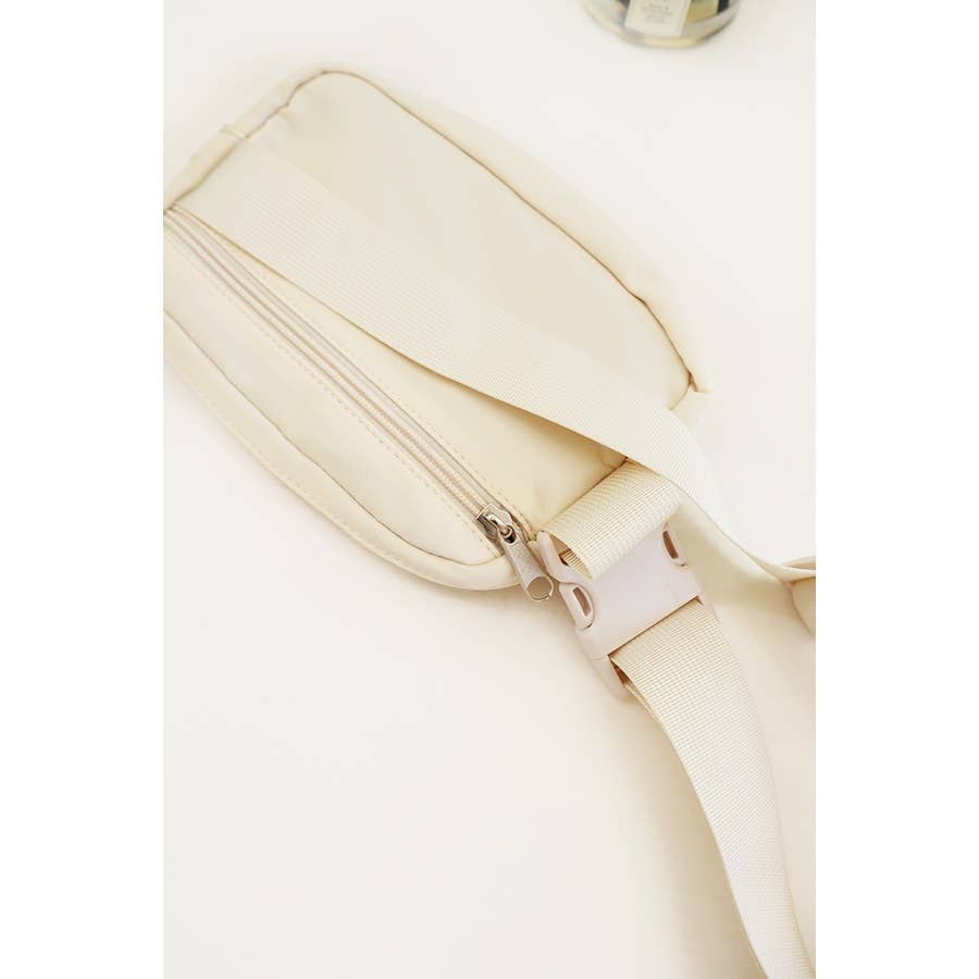 Solid Color Crossbody Fanny Pack Belt Bag: BLACK