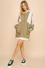 Load image into Gallery viewer, ZIP SPORTY SWEATSHIRT DRESS

