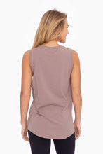 Load image into Gallery viewer, Notched Sleeveless Flowy Tank Top: WHITE
